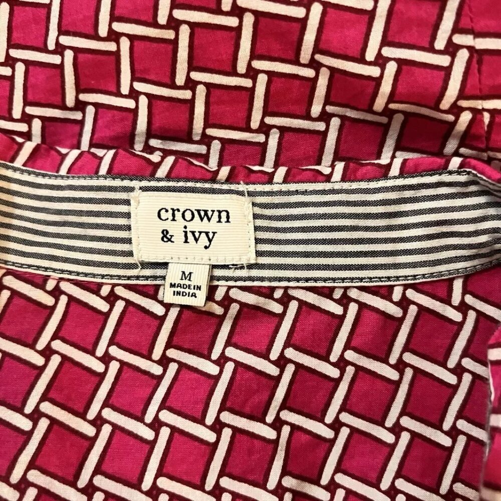 Crown & Ivy. Sz M. Magenta Long Sleeve Shirt. Contrast Facings. Cotton. B77 - Picture 6 of 6